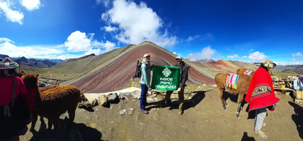 Rainbow Mountain & Red Valley Hike 