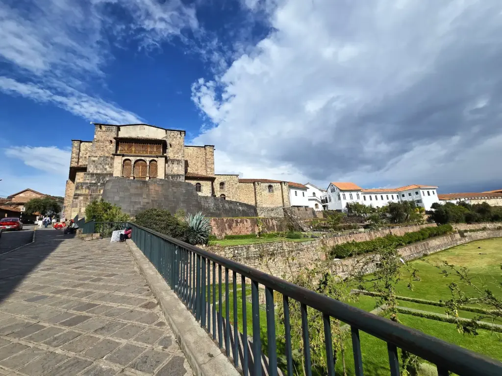 Cusco City Tour, Sacred Valley Tour & Train to Machu Picchu 